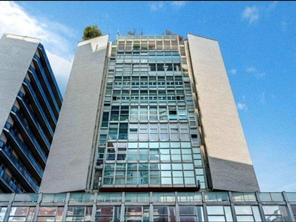 Sky View -Porta Nuova- Appartamento 2 Con Balcone Milano Dış mekan fotoğraf